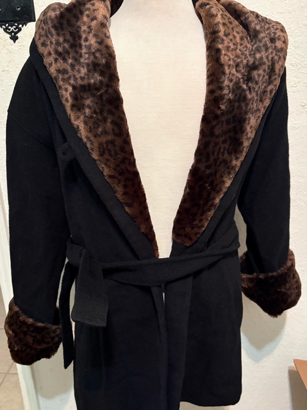 Women's Black Robe with Brown Leopard Faux-Fur Trim